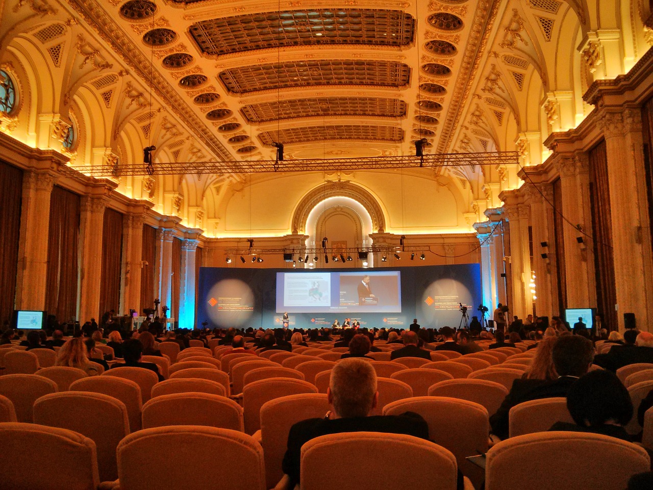 Конференция «Техническое регулирование строительной отрасли в современных условиях».(Видео)