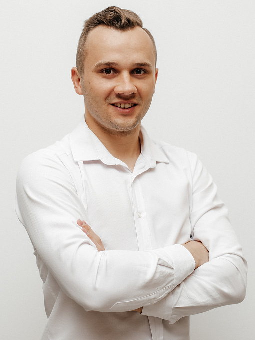 Евгений — Руководитель группы продаж отдела экспертной оценки